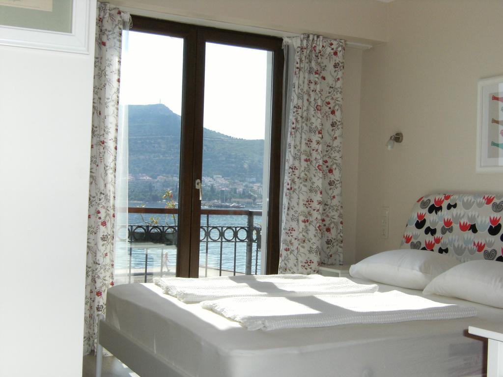 Nemrut Bay Otel Yenifoca Phòng bức ảnh